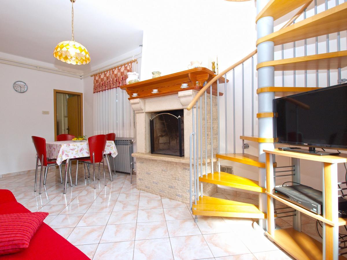 Apartment Nevenka 1482 Медулин Экстерьер фото